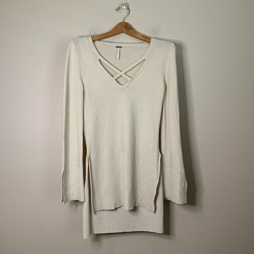 Free People Cream Criss Cross Bell Sleeve Oversized Sweater XS